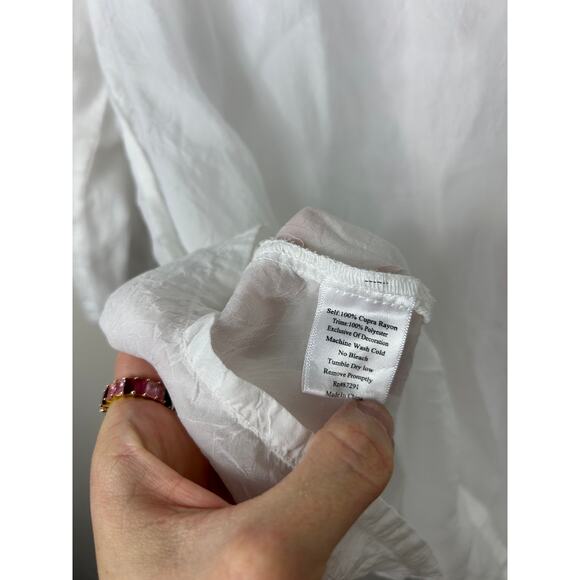 Johnny Was Floral Embroidered Half Button up Top White Sz Small Boho - Picture 6 of 7